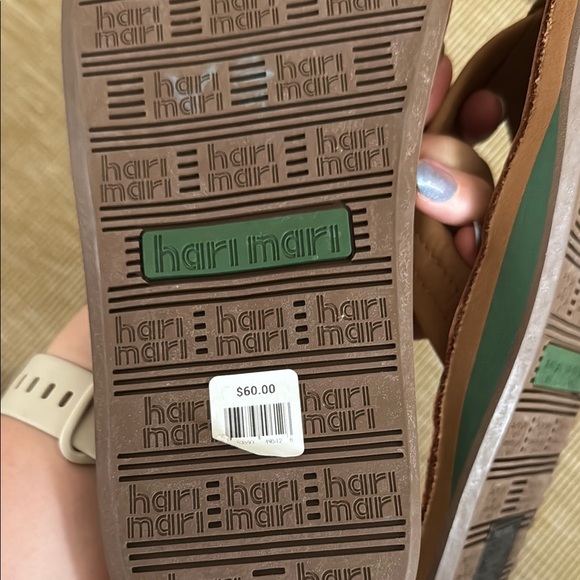 Tan Flip-Flops for Men - Picture 4 of 7